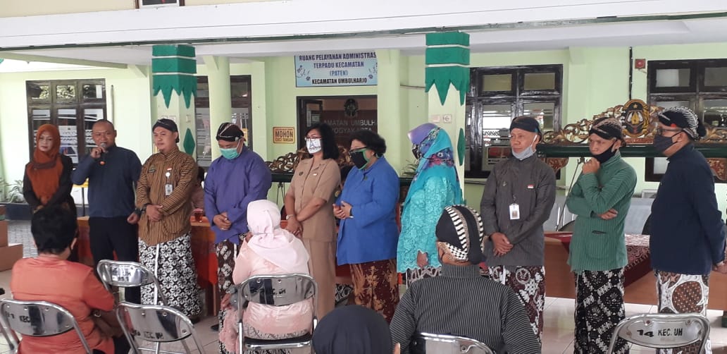 Pisah Sambut Pegawai di Kecamatan Umbulharjo warnai Peringatan Hari Keistimewaan Yogyakarta 2020